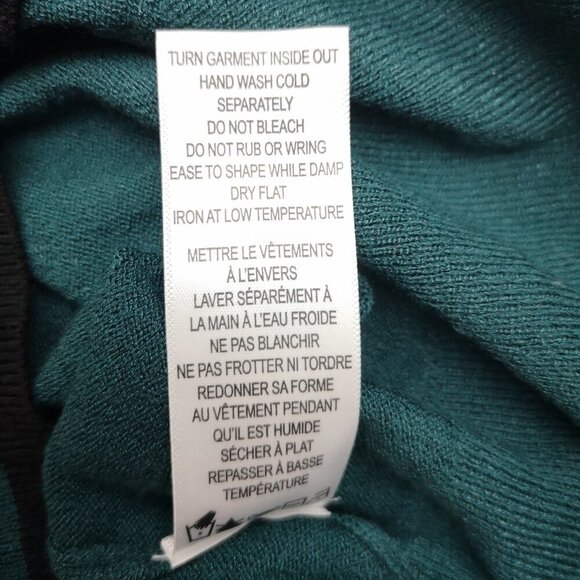 NWOT Ricki's Ladies Size Small Green with Black Trim Short Sleeves Sweater - Picture 6 of 9